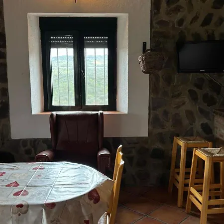 Llanos شاليه Fuentes de León